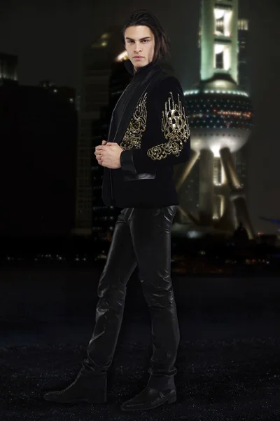 Look 69